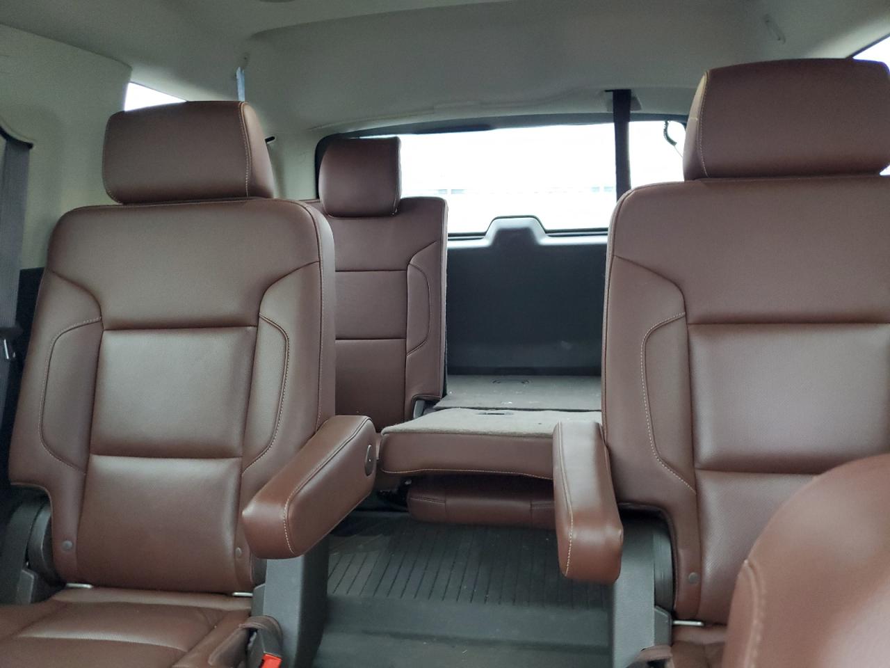 2017 Chevrolet Tahoe K1500 Premier VIN: 1GNSKCKC7HR271275 Lot: 83877005