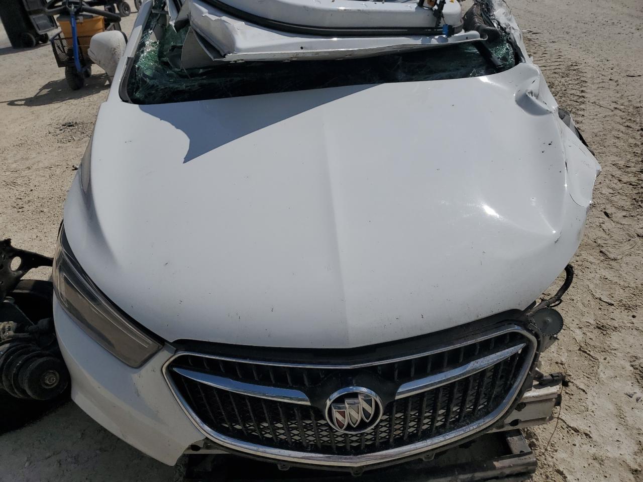 2018 Buick Encore Preferred VIN: KL4CJESB0JB652123 Lot: 81001205