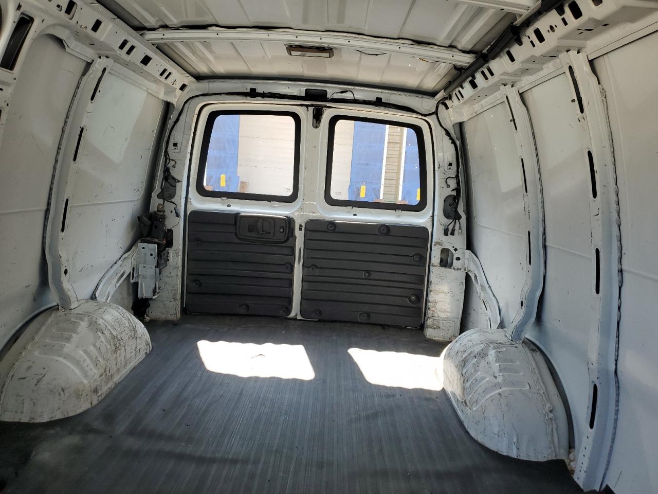 2011 Chevrolet Express G1500 VIN: 1GCSGAFX5B1137642 Lot: 70275975