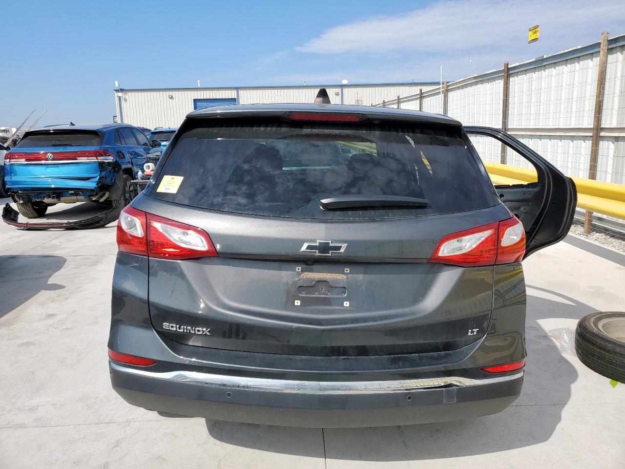 2020 Chevrolet Equinox Lt VIN: 2GNAXJEV2L6104700 Lot: 81922835