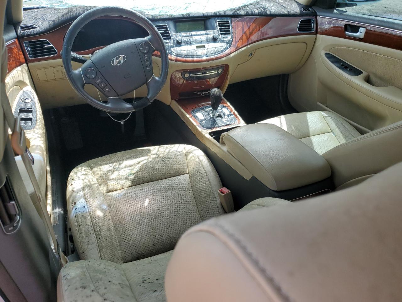 2013 Hyundai Genesis 3.8L VIN: KMHGC4DD6DU217198 Lot: 81381045