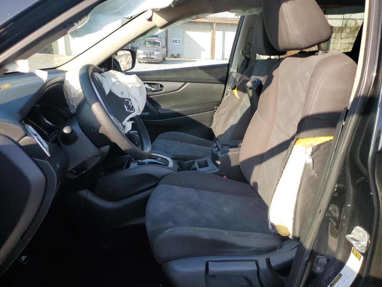 2016 Nissan Rogue S VIN: KNMAT2MT9GP621928 Lot: 84754395