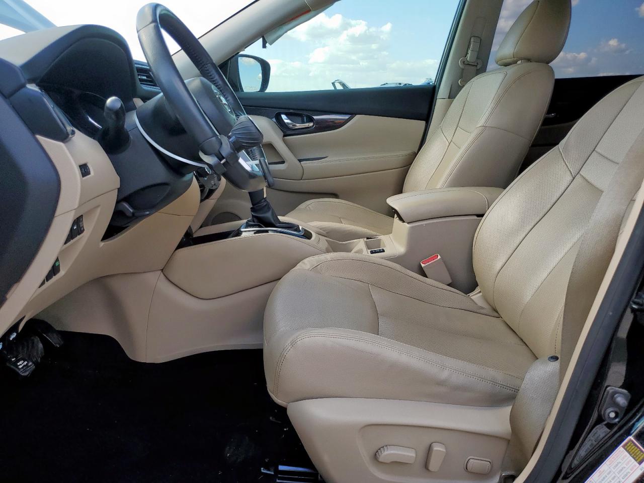 2017 Nissan Rogue S VIN: 5N1AT2MT7HC749704 Lot: 82166045