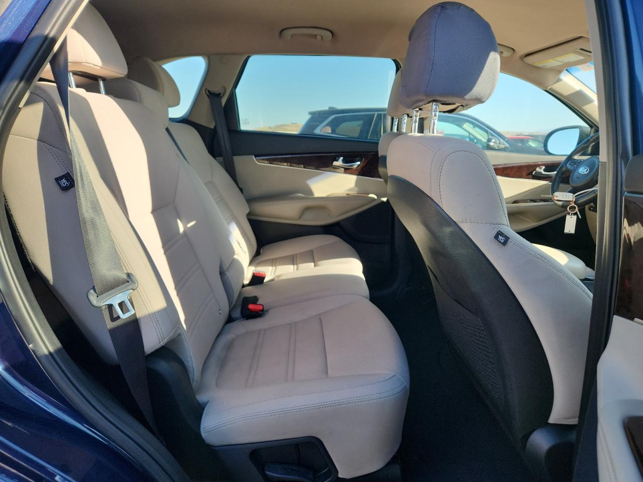 2018 Kia Sorento Lx VIN: 5XYPG4A30JG343557 Lot: 80718135