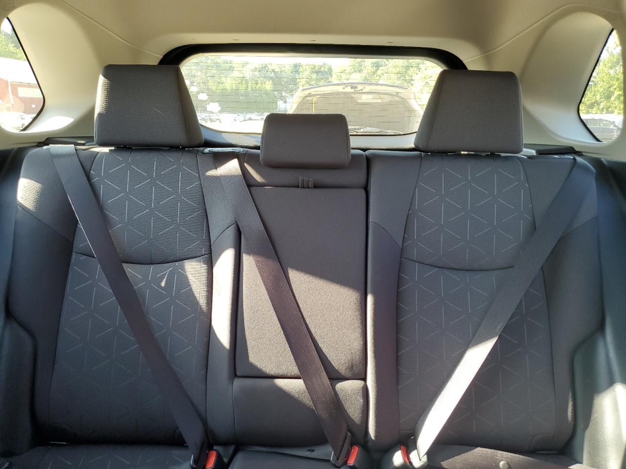 2021 Toyota Rav4 Xle VIN: JTMP1RFV9MD075572 Lot: 71425955