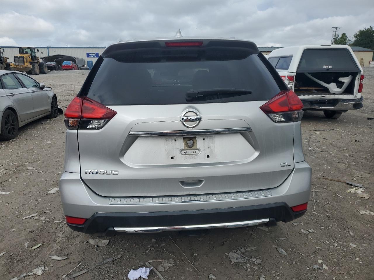 2017 Nissan Rogue S VIN: JN8AT2MT8HW408125 Lot: 83861655