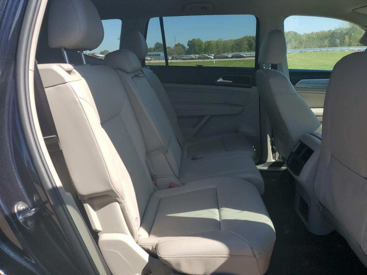 2018 Volkswagen Atlas Se VIN: 1V2KR2CA7JC549675 Lot: 84408605