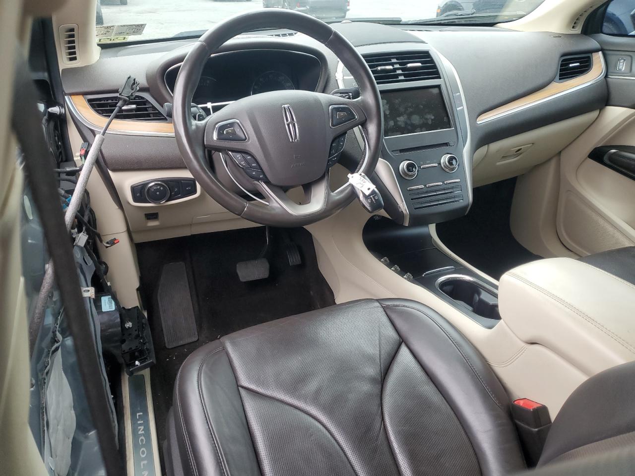 2015 Lincoln Mkc VIN: 5LMCJ2A96FUJ22388 Lot: 81483455