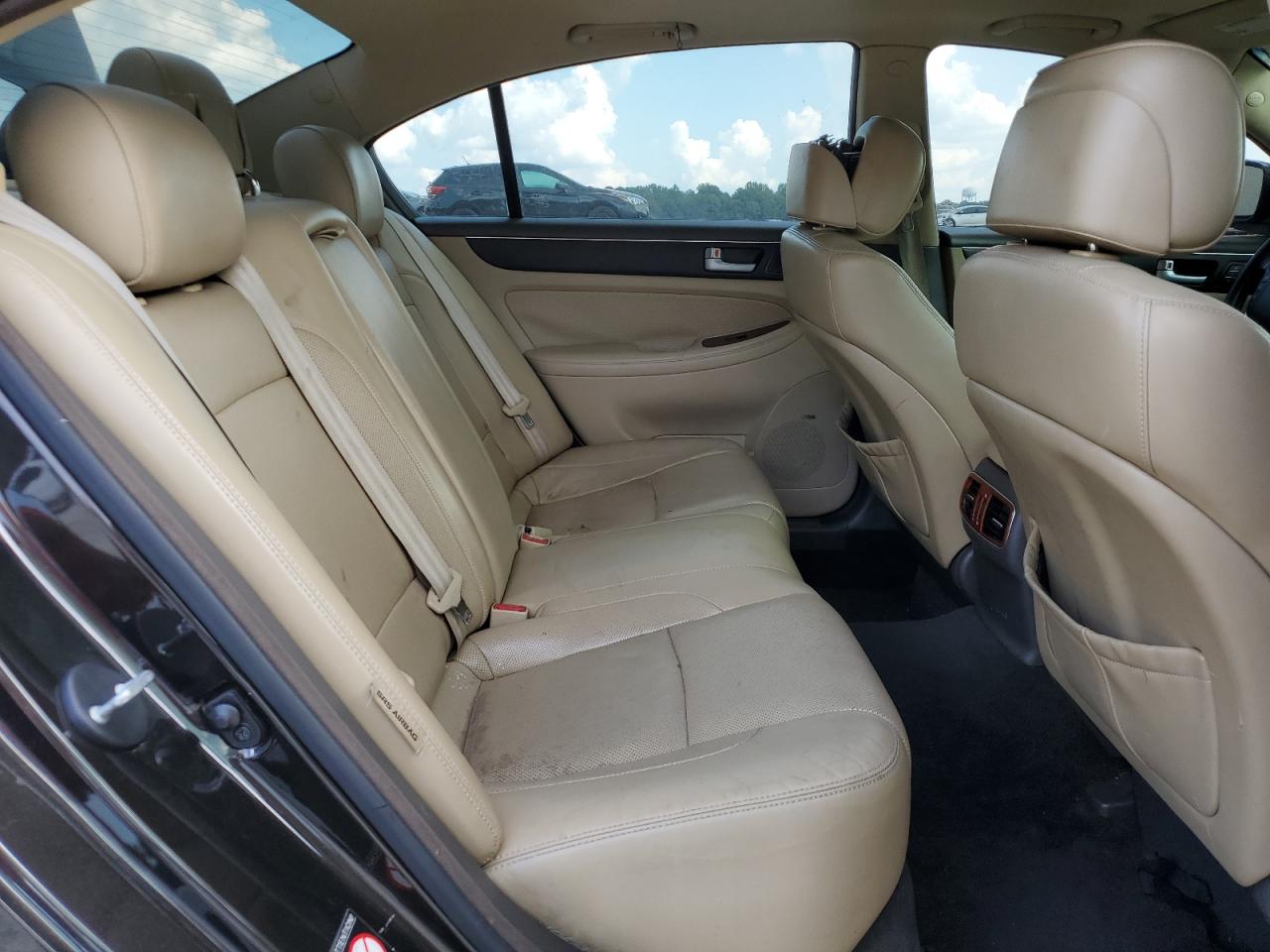 2013 Hyundai Genesis 3.8L VIN: KMHGC4DD4DU253908 Lot: 81465265