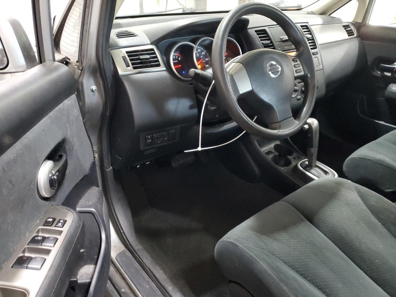 2011 Nissan Versa S VIN: 3N1BC1AP8BL405114 Lot: 81331335