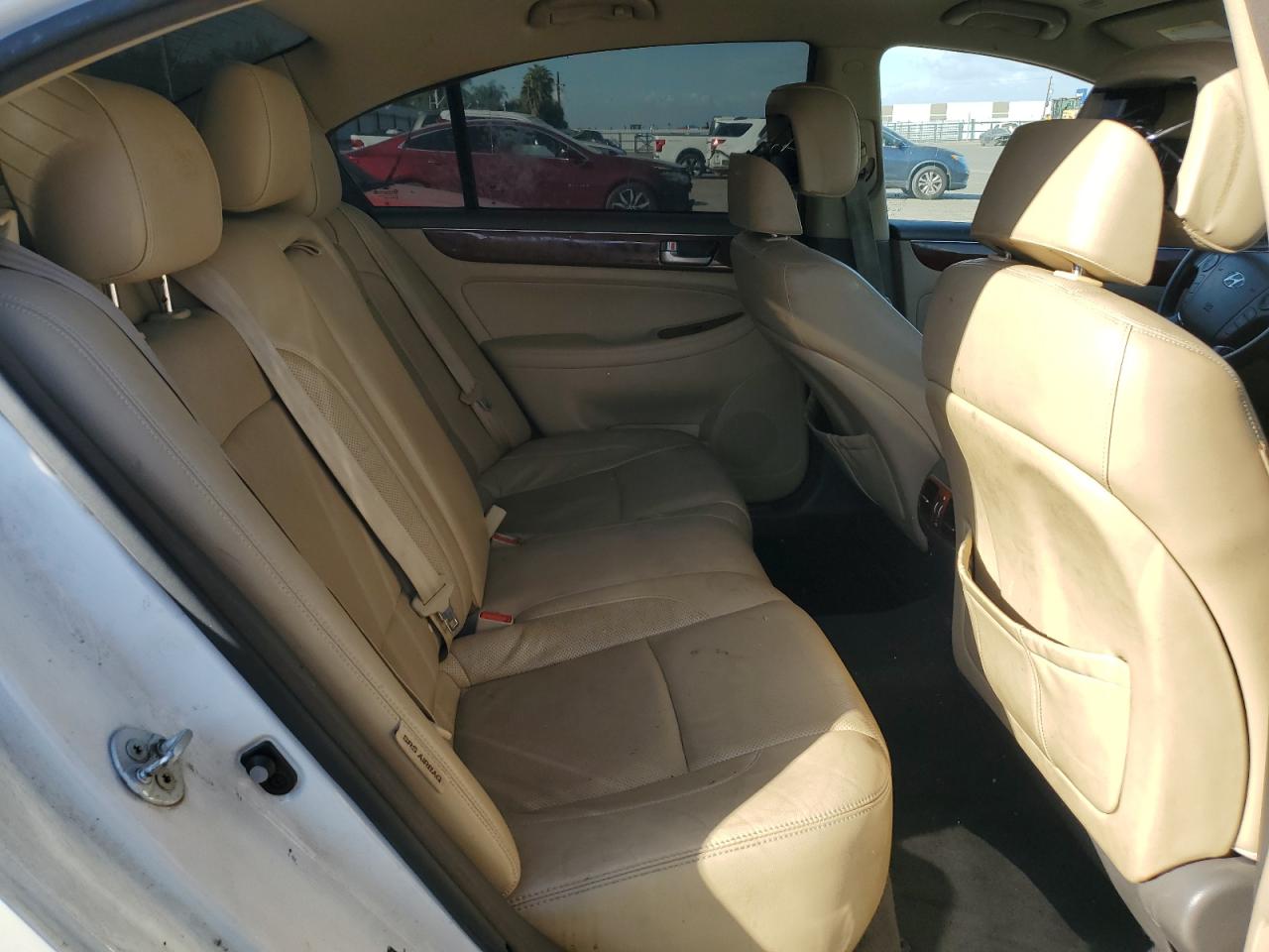 2013 Hyundai Genesis 3.8L VIN: KMHGC4DD3DU241801 Lot: 81884765