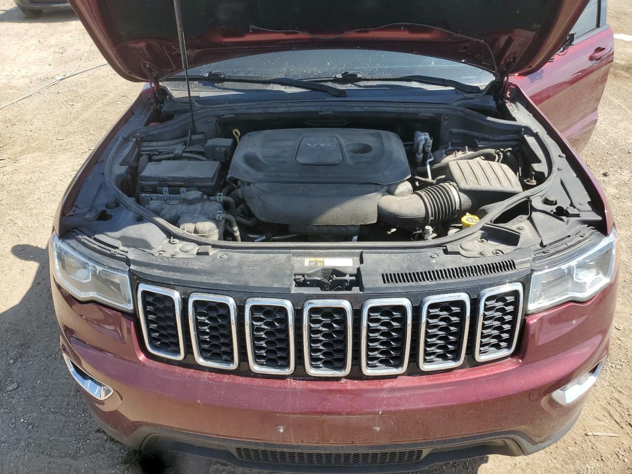 2018 Jeep Grand Cherokee Laredo VIN: 1C4RJFAGXJC492779 Lot: 70945455