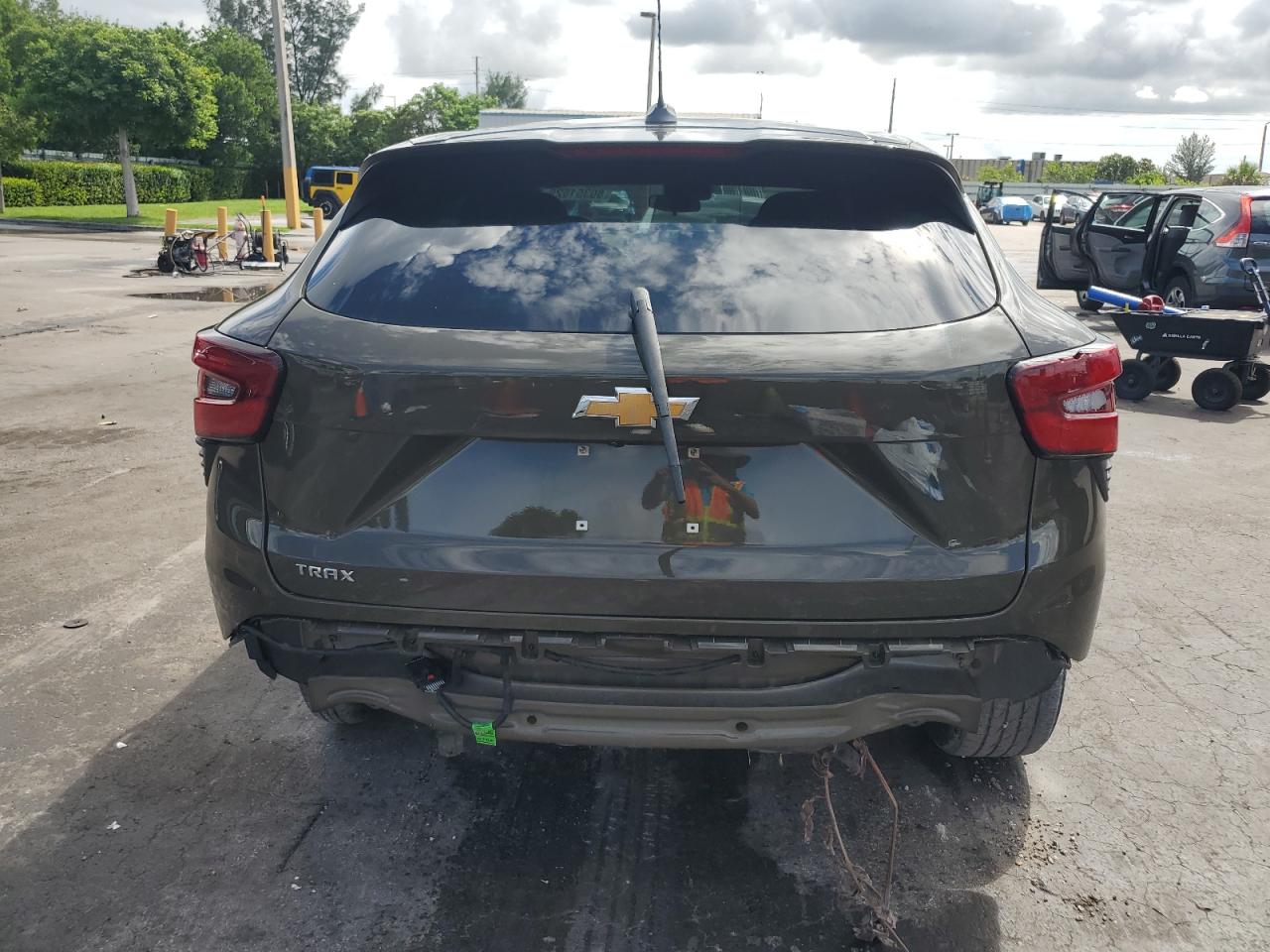 2024 Chevrolet Trax Ls VIN: KL77LFE23RC033876 Lot: 80351525