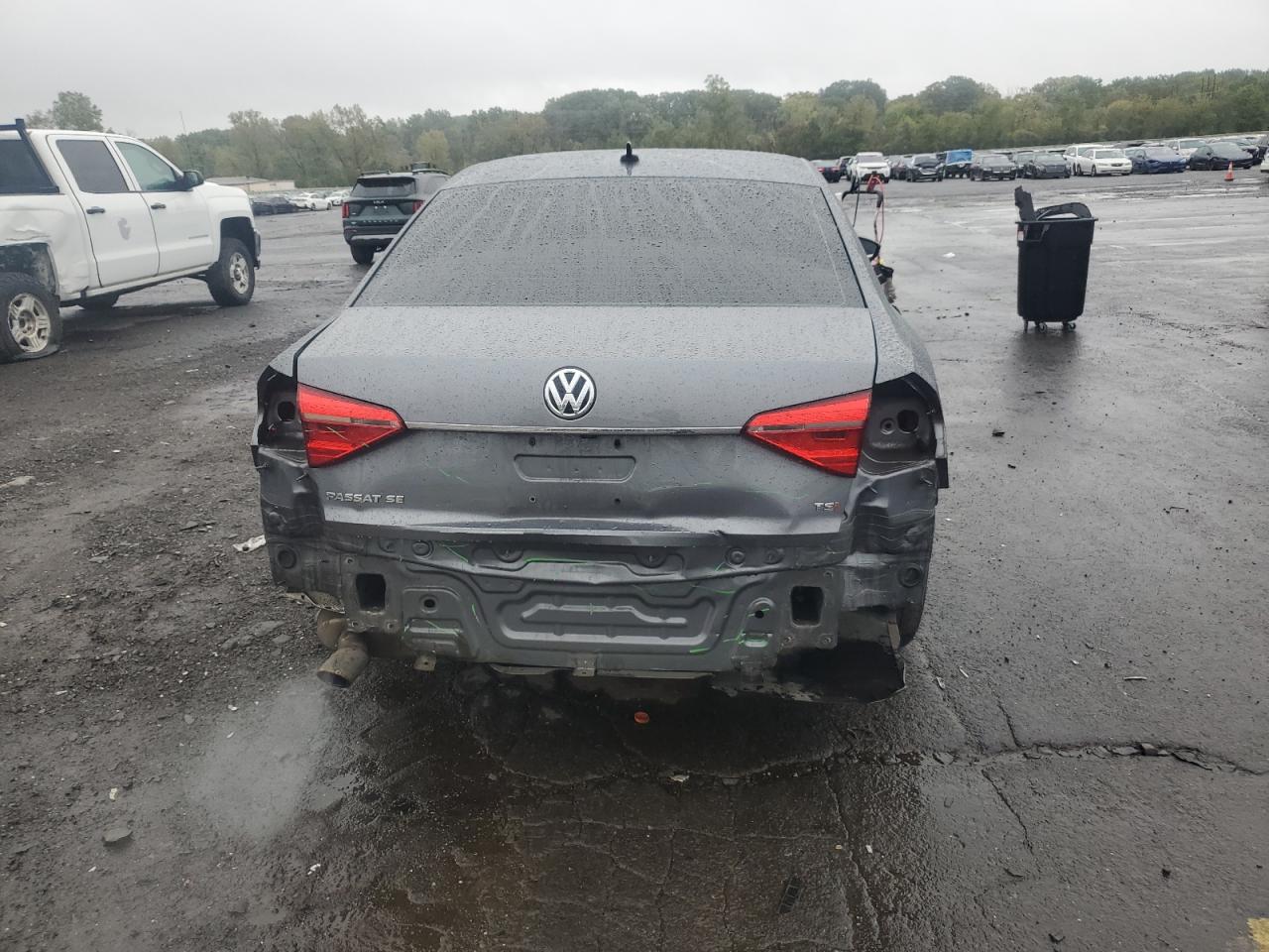 2016 Volkswagen Passat Se VIN: 1VWBT7A36GC015996 Lot: 82130085