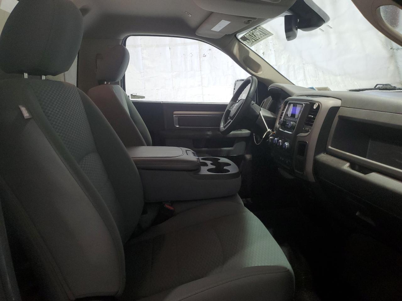 2019 Ram 1500 Classic Tradesman VIN: 3C6JR7DG6KG600005 Lot: 71953705