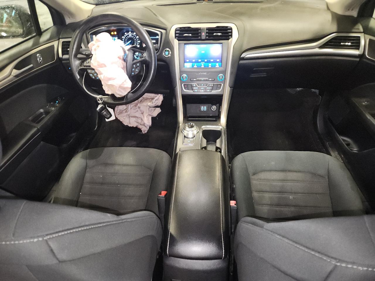 2020 Ford Fusion Se VIN: 3FA6P0HD7LR172677 Lot: 81655645