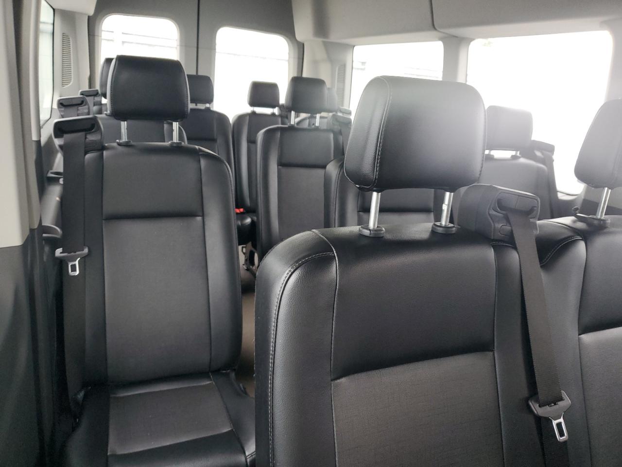 2022 Ford Transit T-350 Hd VIN: 1FBVU4XG5NKA78939 Lot: 70257875