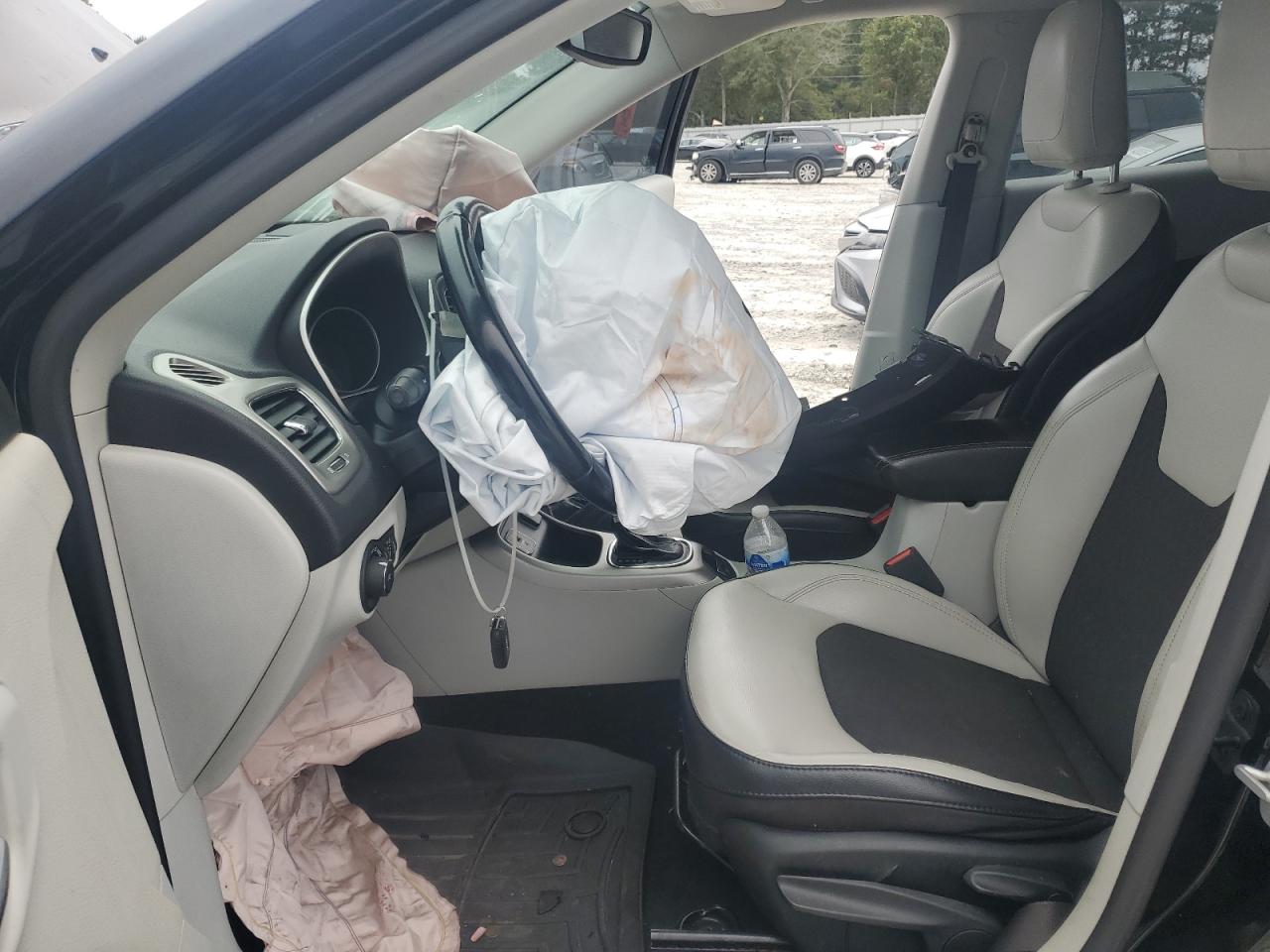 2019 Jeep Compass Latitude VIN: 3C4NJCBBXKT832292 Lot: 84271705