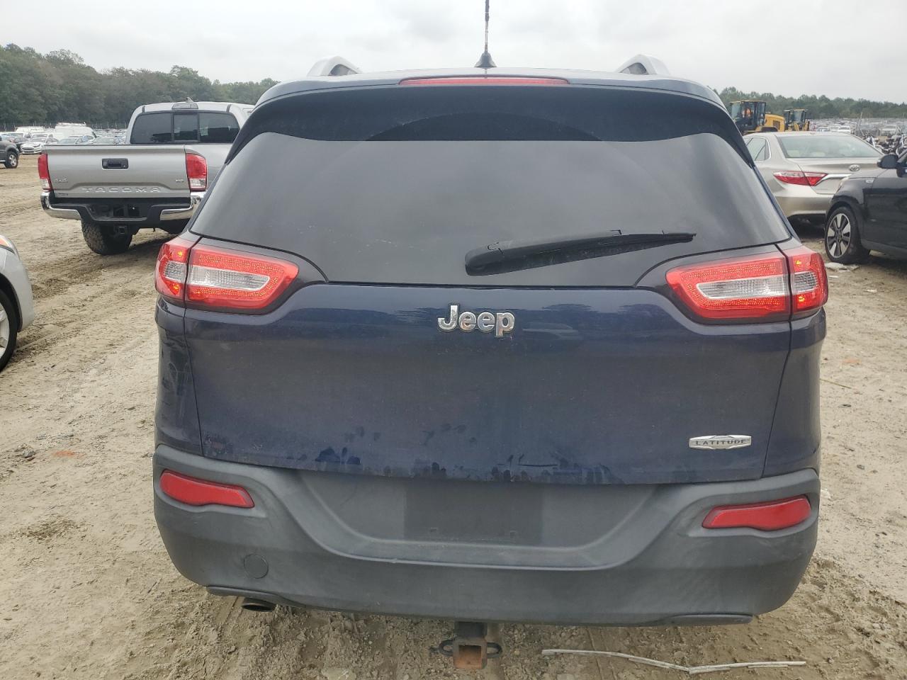 2014 Jeep Cherokee Latitude VIN: 1C4PJLCB2EW168916 Lot: 84244595