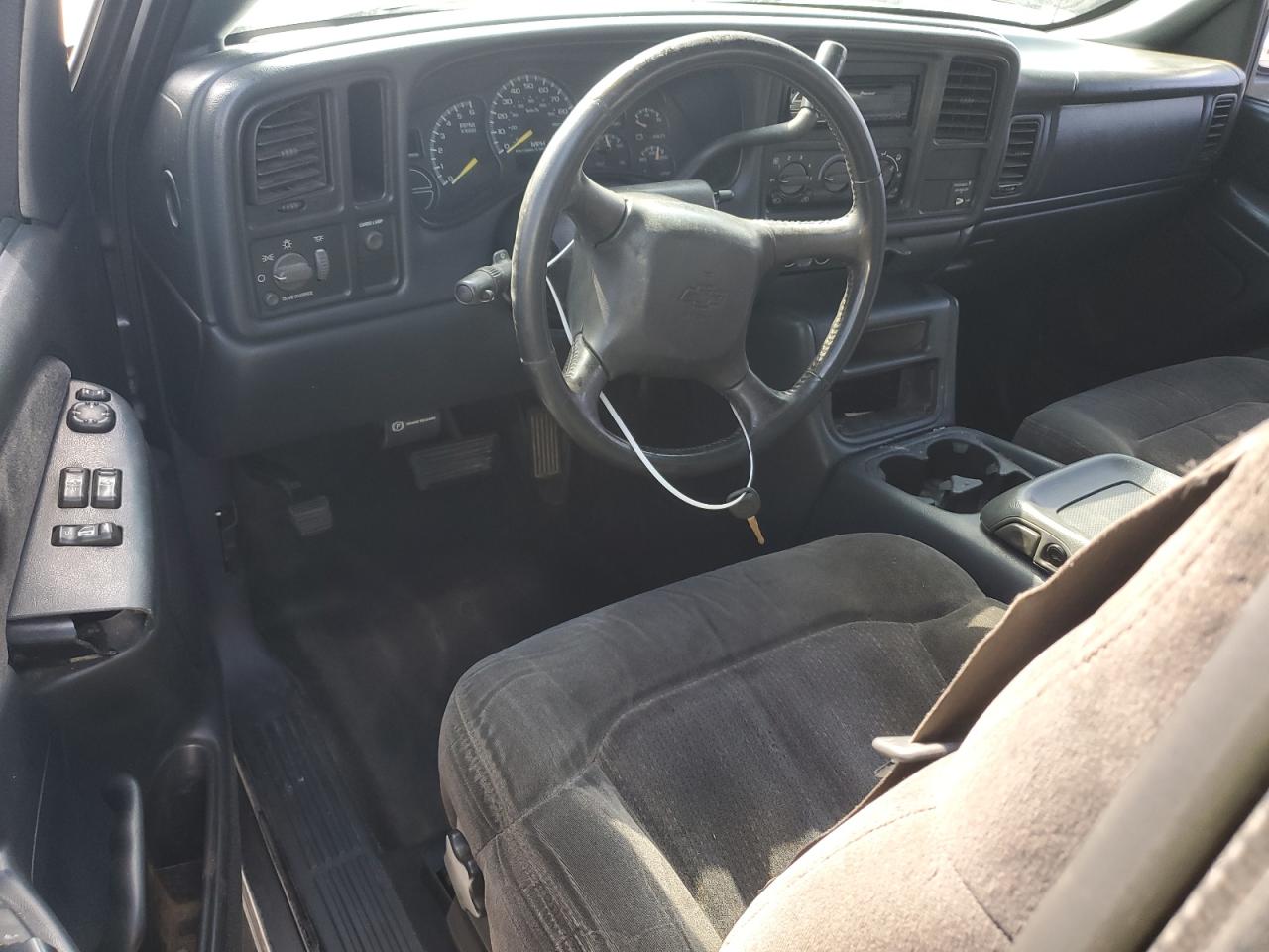 2000 Chevrolet Silverado C1500 VIN: 1GCEC19TXYZ134487 Lot: 71546575