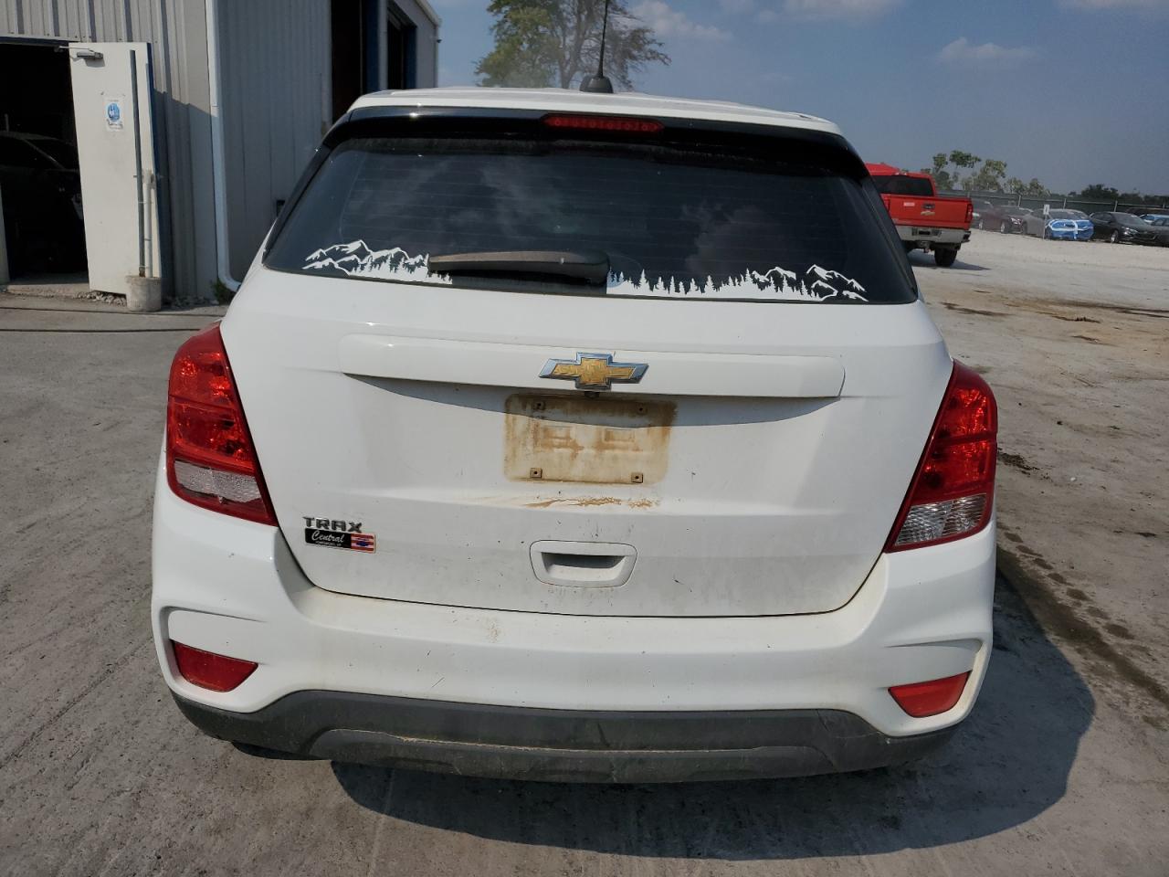 2018 Chevrolet Trax Ls VIN: 3GNCJKSB5JL369372 Lot: 81575925