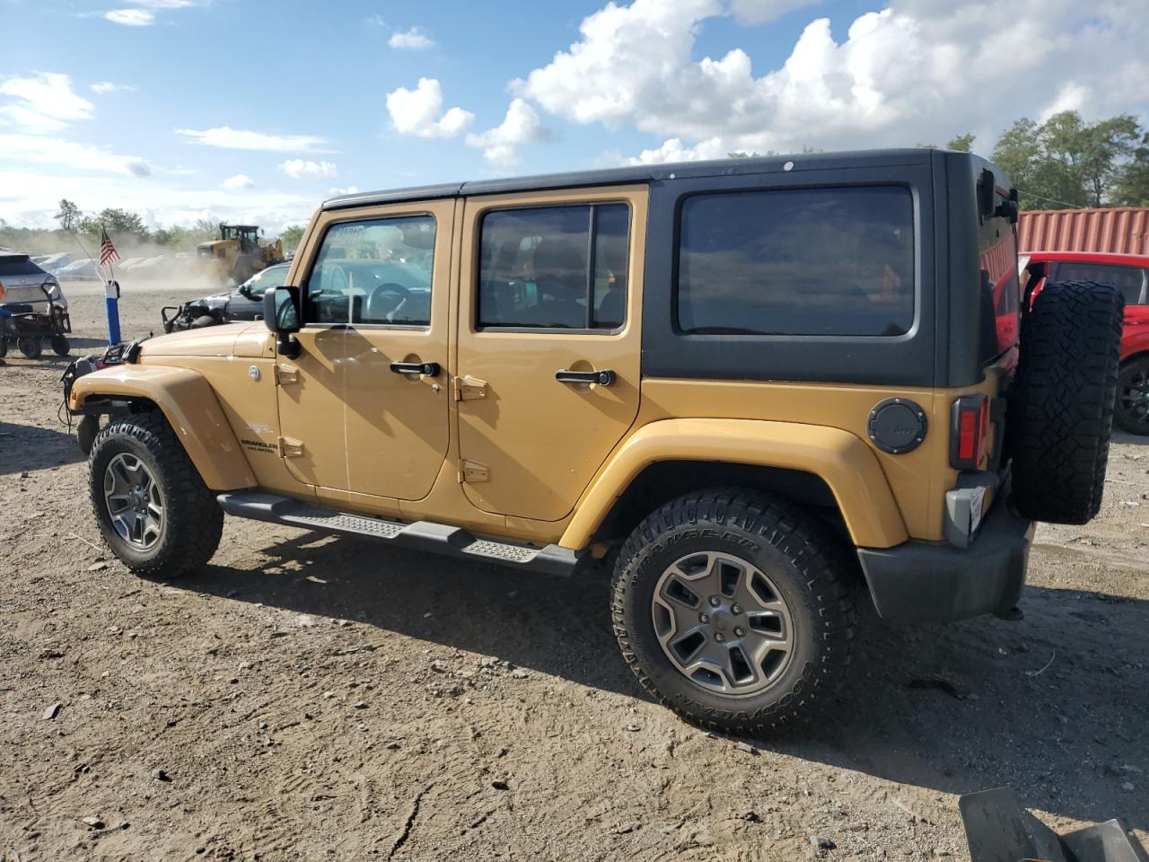 2014 Jeep Wrangler Unlimited Sahara yellow suv flexible 1C4BJWEG3EL236923 photo #3
