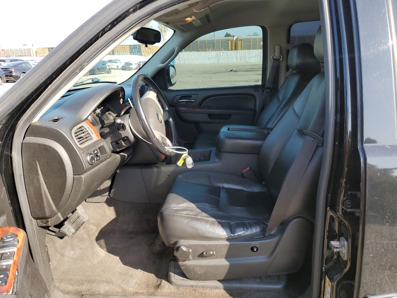 2012 Chevrolet Suburban C1500 Lt VIN: 1GNSCJE04CR315325 Lot: 81784645