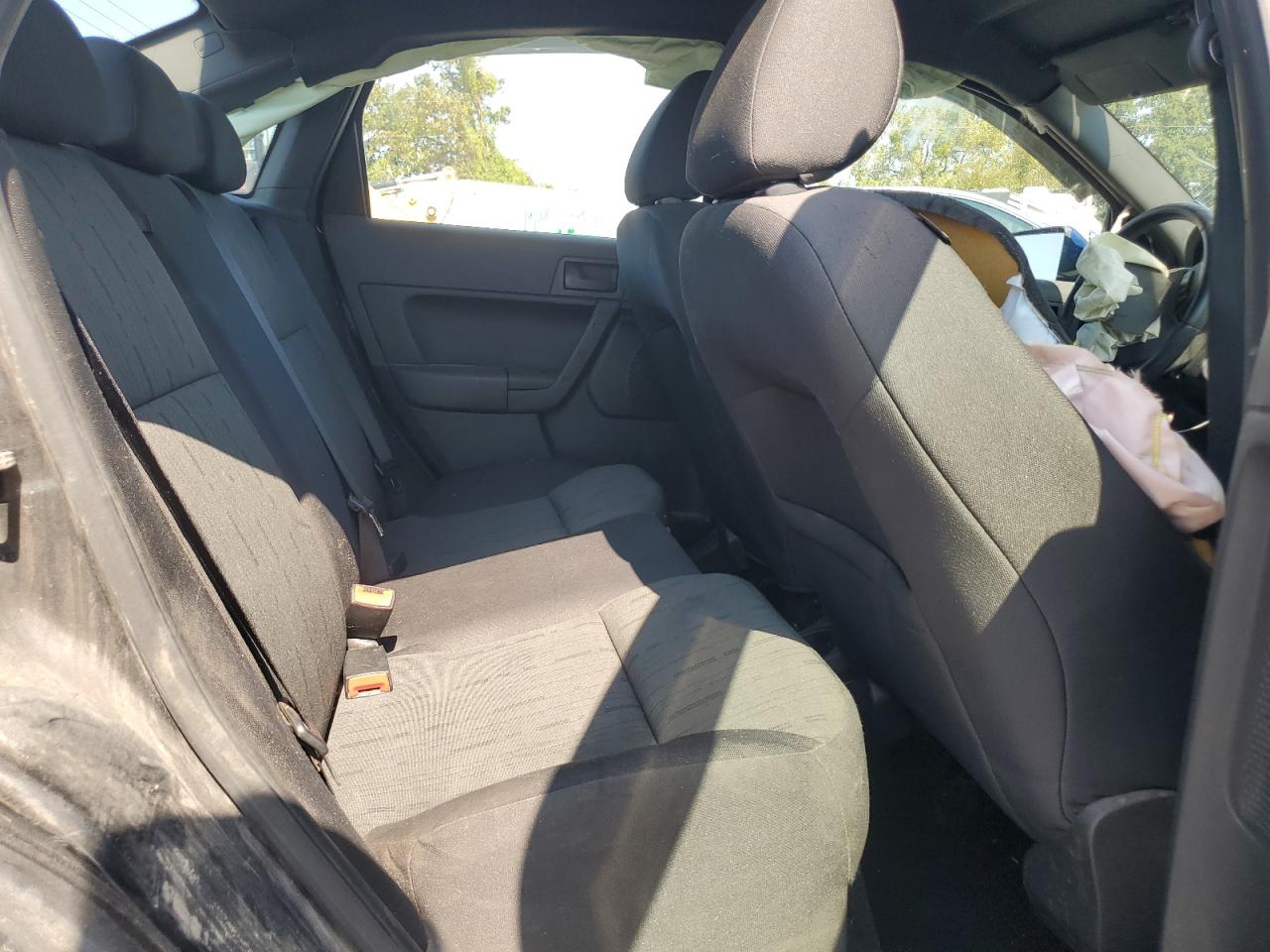 2010 Ford Focus Se VIN: 1FAHP3FN6AW156003 Lot: 80961605