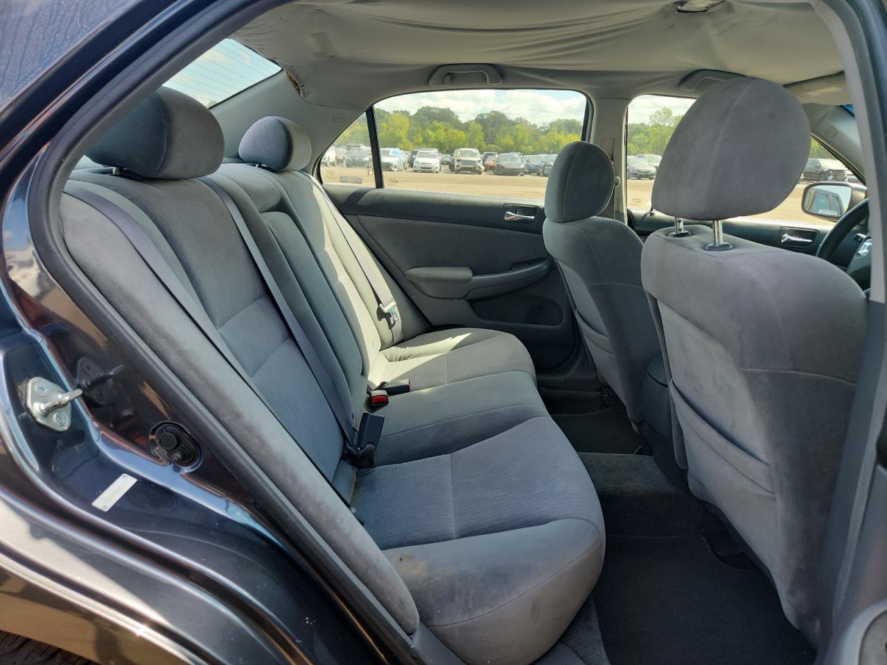 2005 Honda Accord Lx VIN: 1HGCM56405A051445 Lot: 71360405