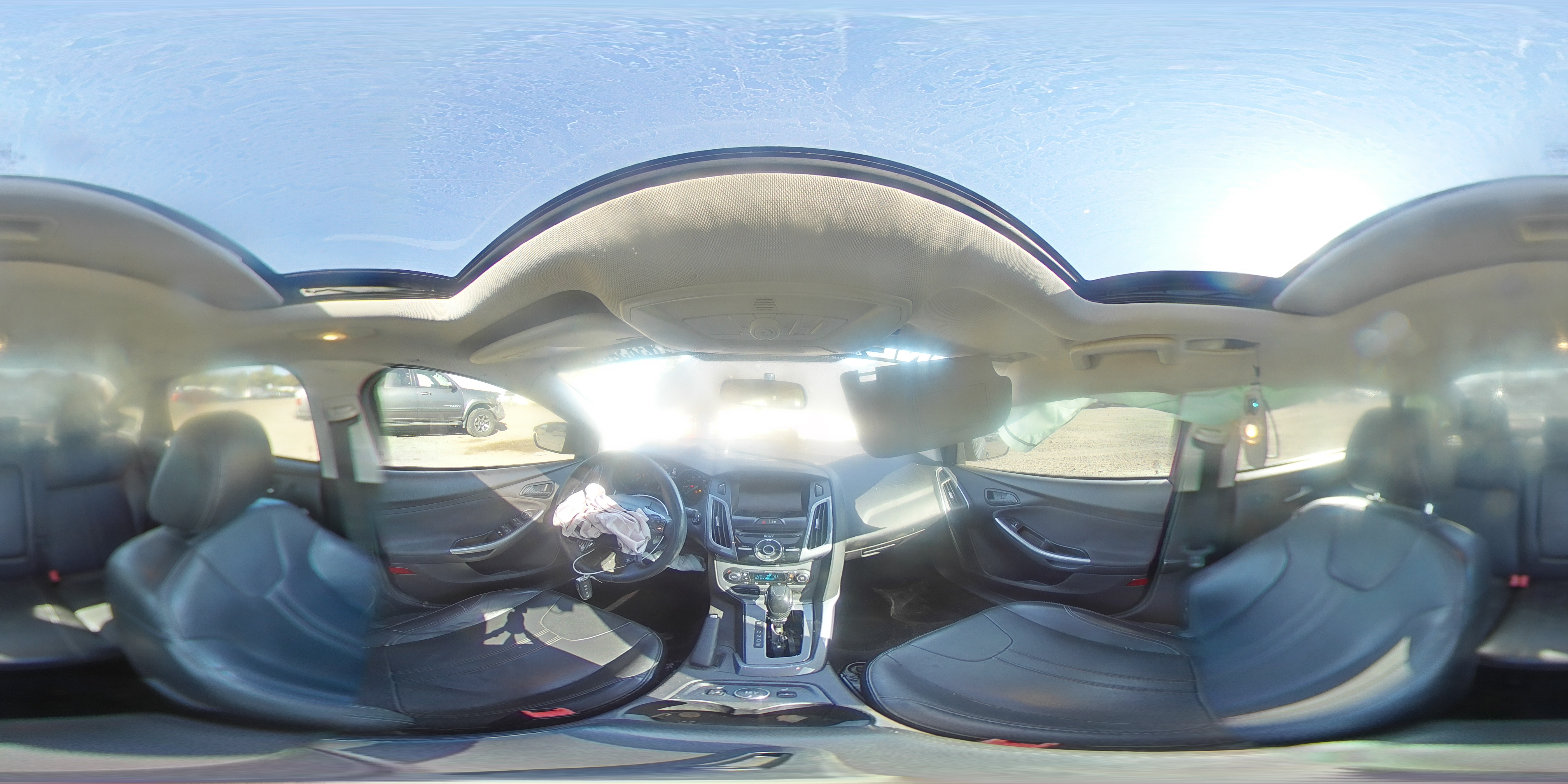 2014 Ford Focus Titanium VIN: 1FADP3J20EL253412 Lot: 83834645