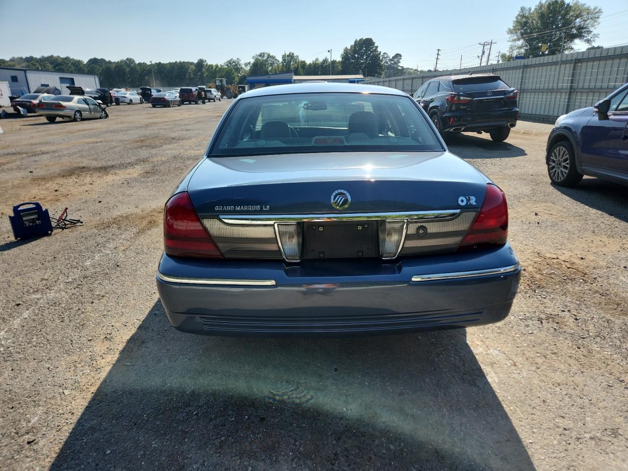 2007 Mercury Grand Marquis Ls VIN: 2MEFM75V17X637758 Lot: 80109315