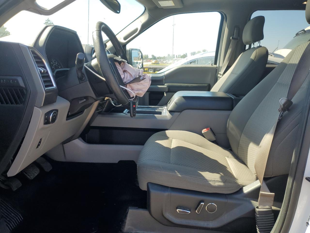 2016 Ford F150 Supercrew VIN: 1FTFW1EG4GFD17307 Lot: 84176675