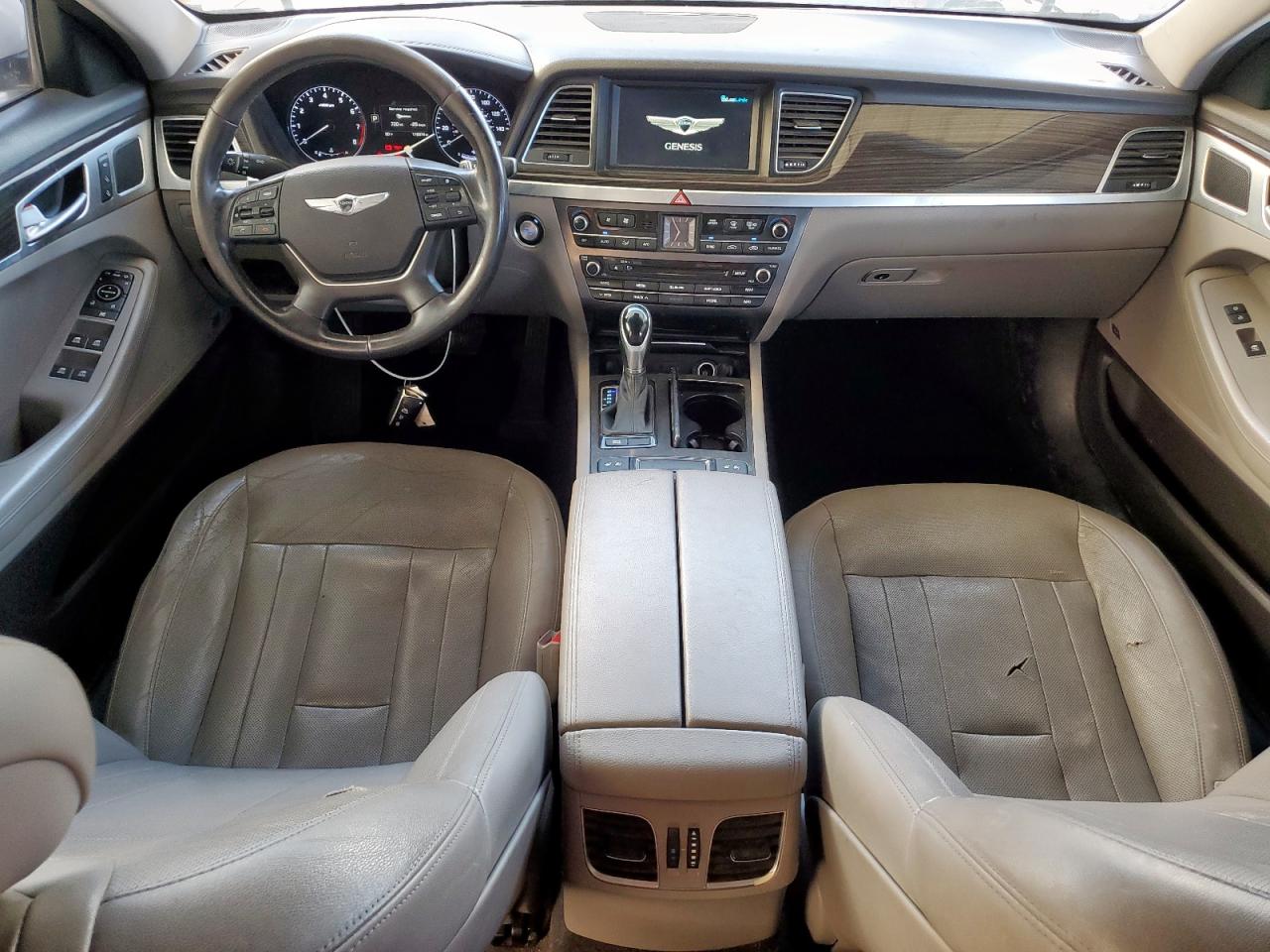 2015 Hyundai Genesis 3.8L VIN: KMHGN4JE4FU084452 Lot: 82176785