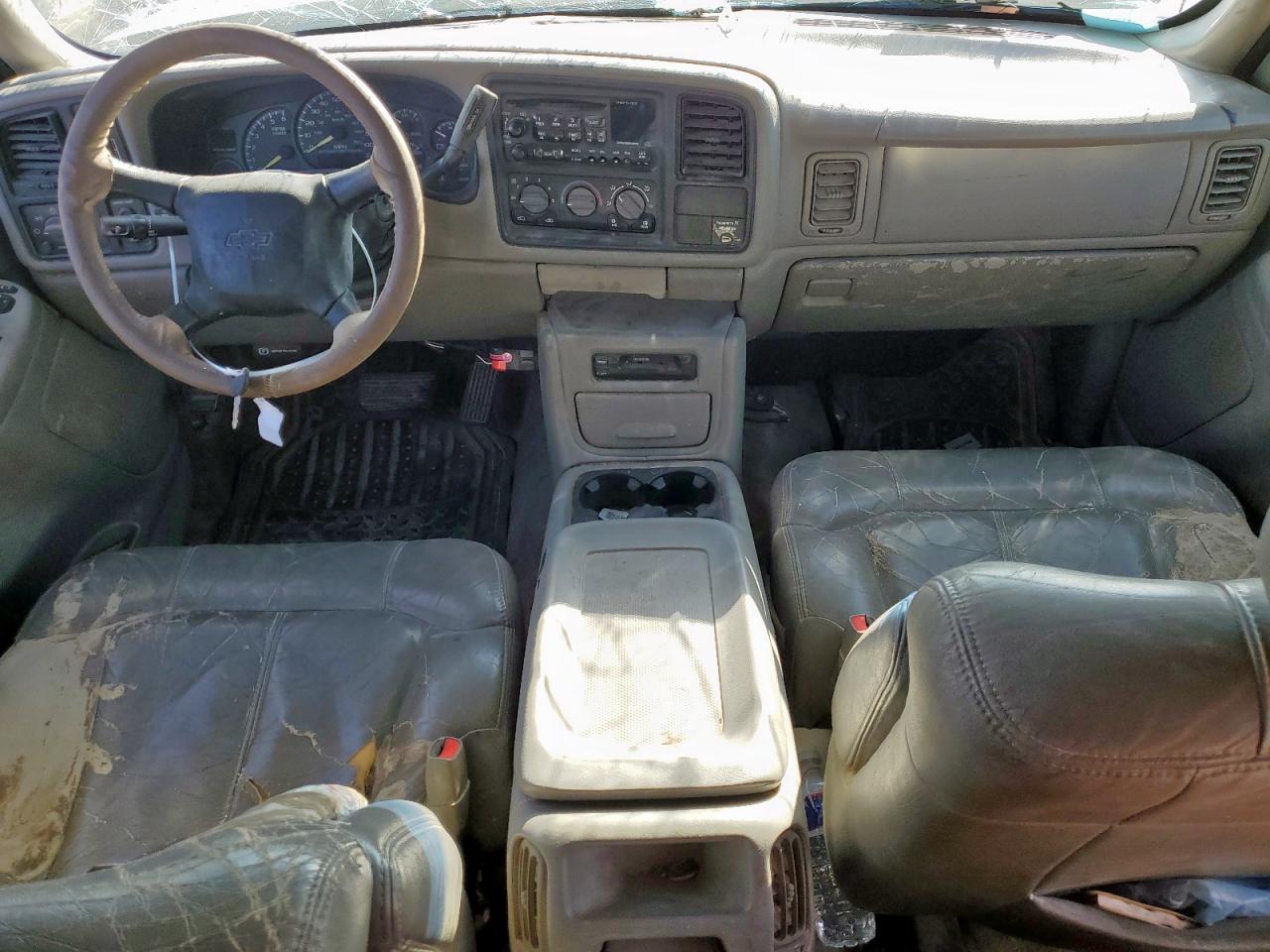 2000 Chevrolet Silverado K1500 VIN: 1GCEK19T1YZ332748 Lot: 81127135