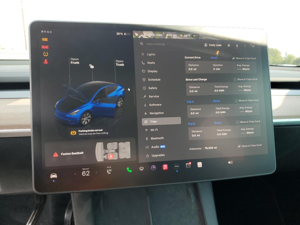 2023 Tesla Model Y VIN: 7SAYGDEE4PF828061 Lot: 71713995