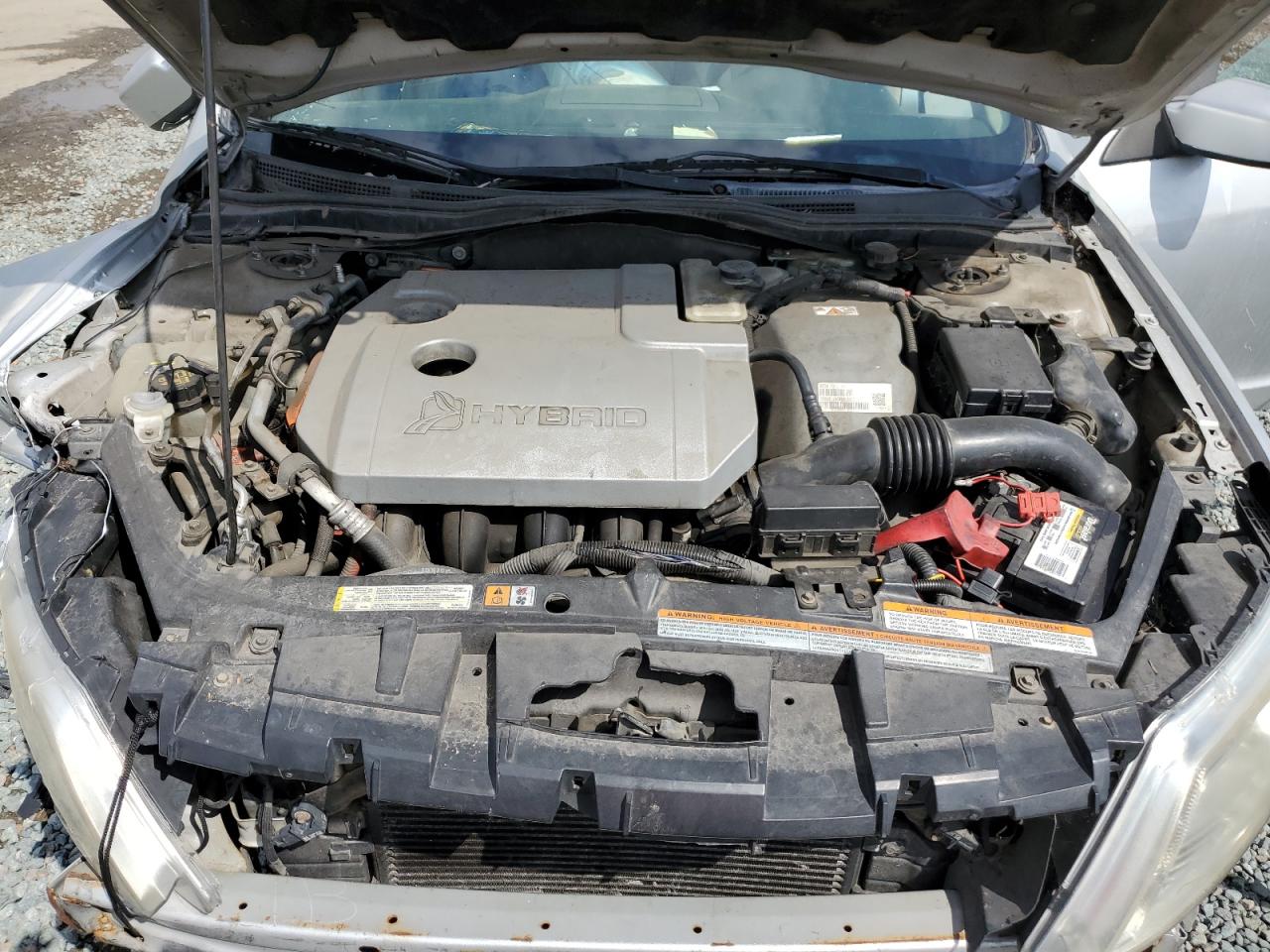 2010 Ford Fusion Hybrid VIN: 3FADP0L37AR372770 Lot: 81270625