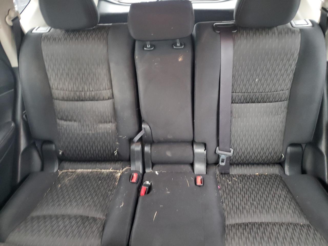 2017 Nissan Rogue S VIN: JN8AT2MT2HW130158 Lot: 81933665