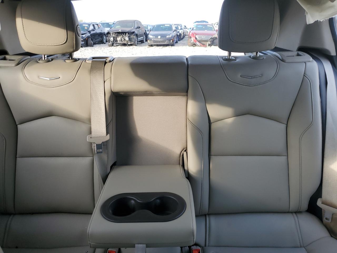 2019 Cadillac Xt4 Luxury VIN: 1GYAZAR41KF229190 Lot: 81440085