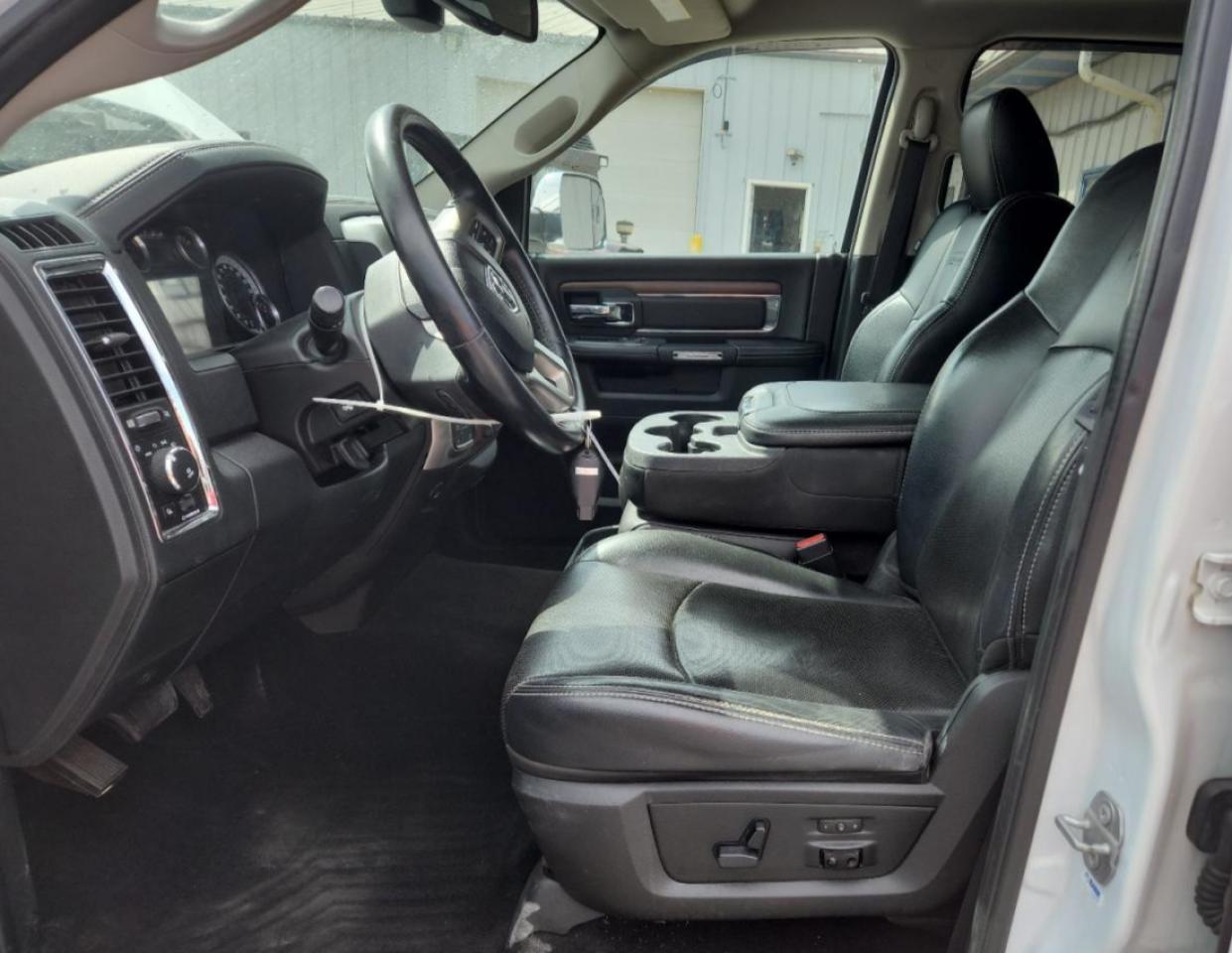 2016 Ram 1500 Laramie VIN: 1C6RR7NT2GS409163 Lot: 71442355