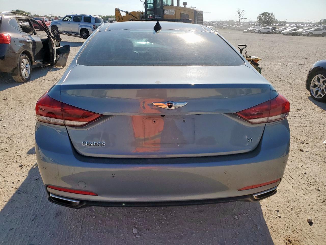 2015 Hyundai Genesis 3.8L VIN: KMHGN4JE7FU064650 Lot: 71511595