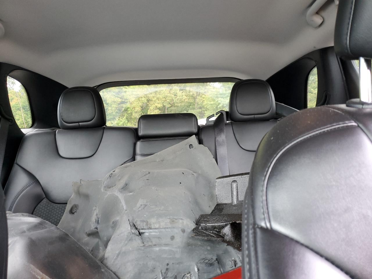 2019 Jeep Cherokee Latitude Plus VIN: 1C4PJMLB4KD378804 Lot: 71081955