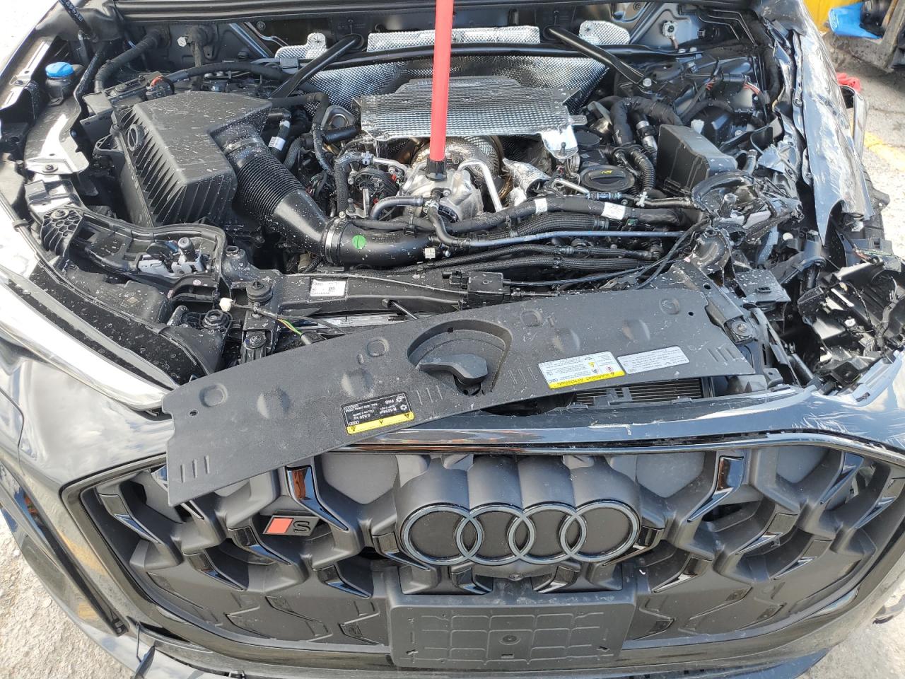 2025 Audi Sq5 Prestige VIN: WA135AGU5S2055414 Lot: 81585905