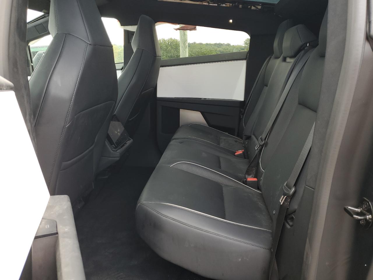 2024 Tesla Cybertruck VIN: 7G2CEHED1RA028066 Lot: 81125645