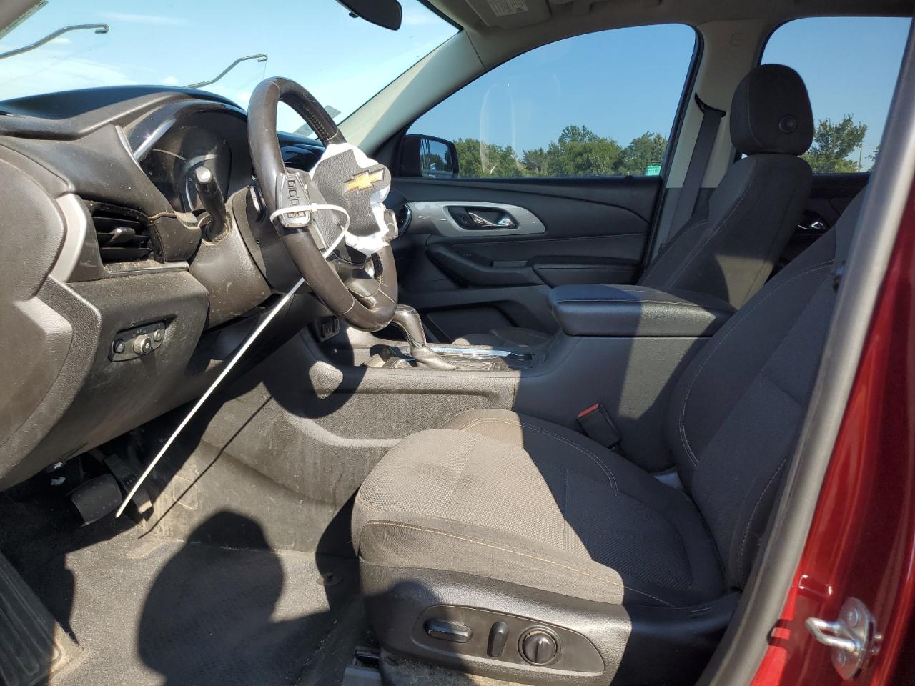 2019 Chevrolet Traverse Lt VIN: 1GNERGKW1KJ230673 Lot: 70678935