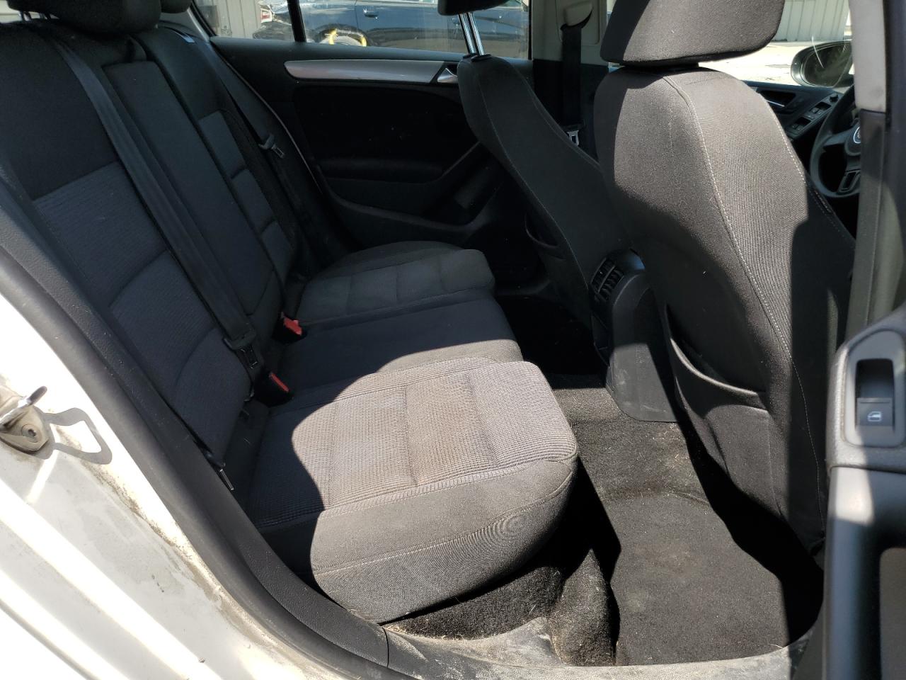 2014 Volkswagen Golf VIN: WVWDB7AJXEW011667 Lot: 72011395