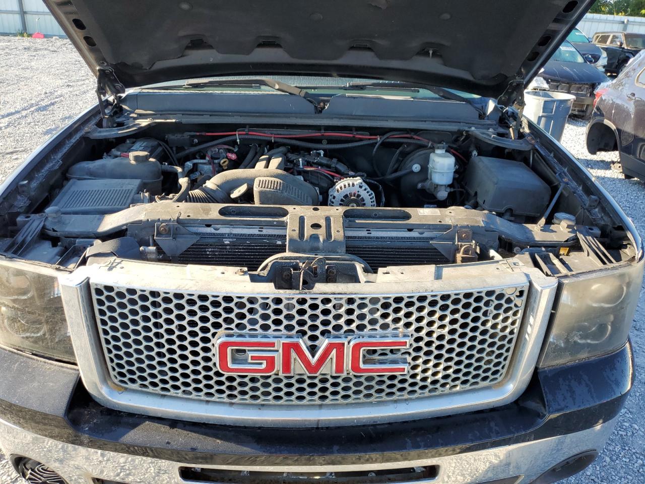 2008 GMC Sierra C1500 VIN: 2GTEC13J181200490 Lot: 84210975