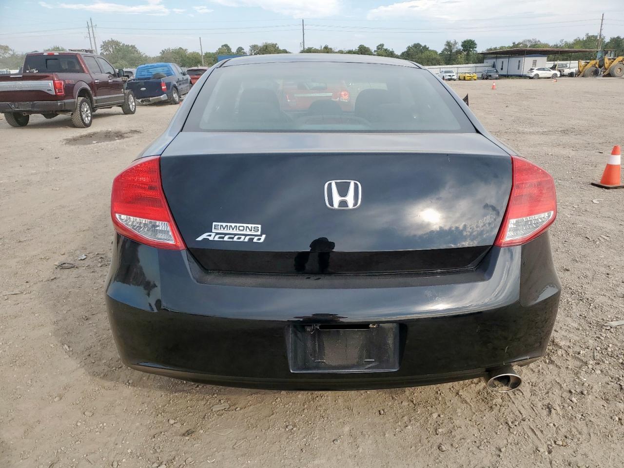 2011 Honda Accord Lx-S VIN: 1HGCS1B39BA004289 Lot: 81958075