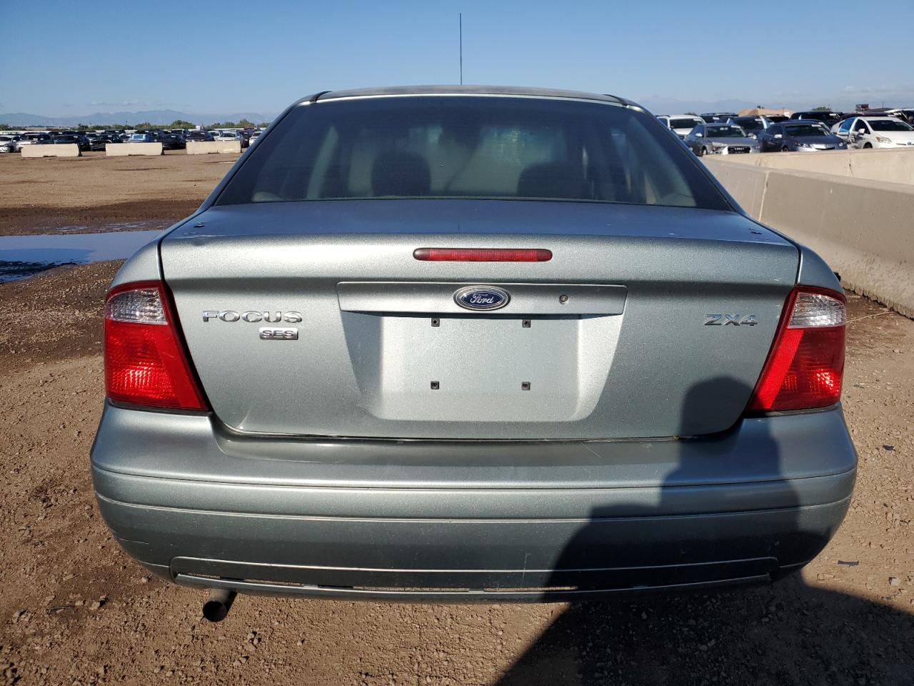 2005 Ford Focus VIN: 1FAFP34N95W271744 Lot: 81314275