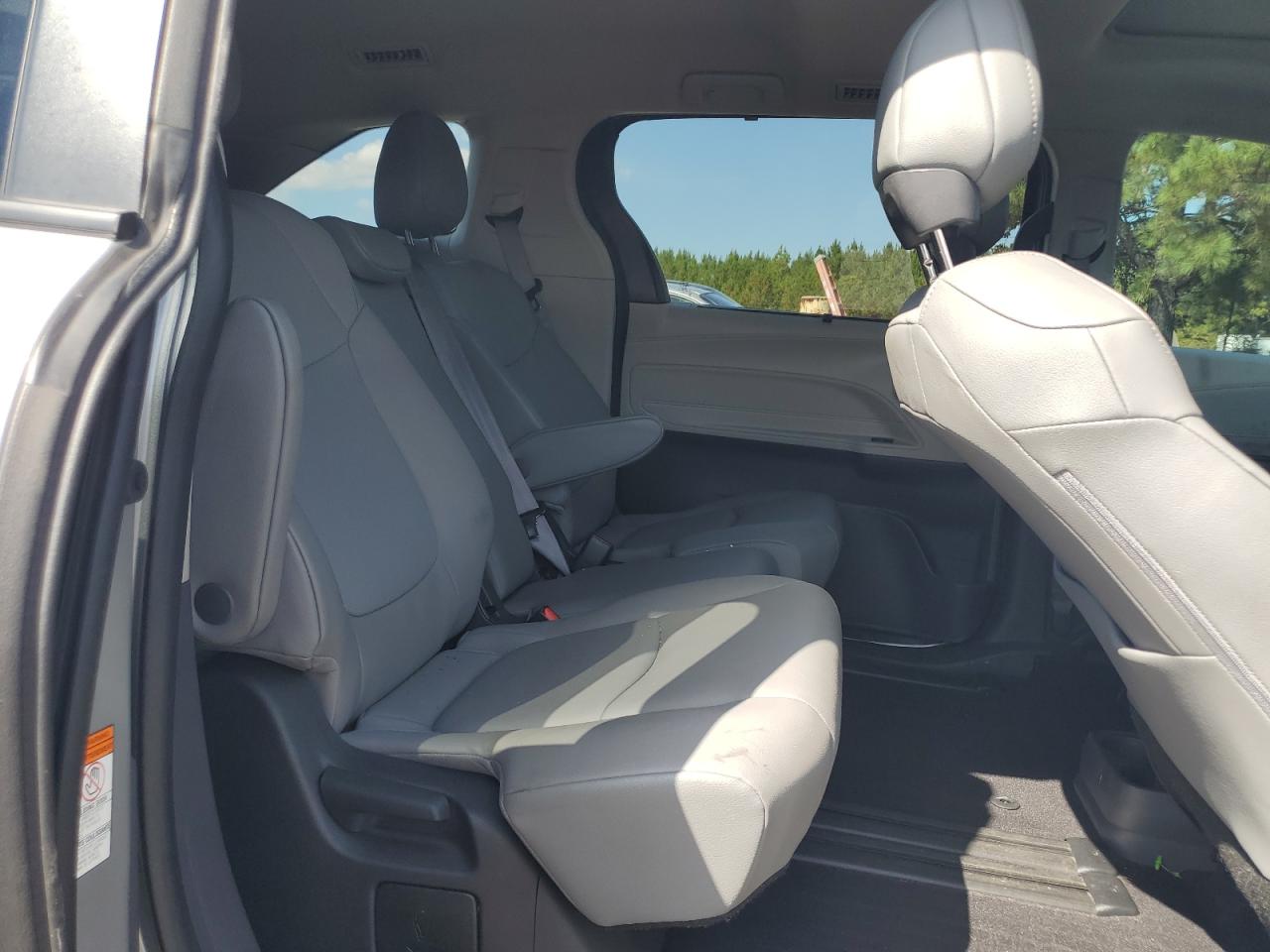 2022 Toyota Sienna Xle VIN: 5TDYRKEC2NS103335 Lot: 81646225