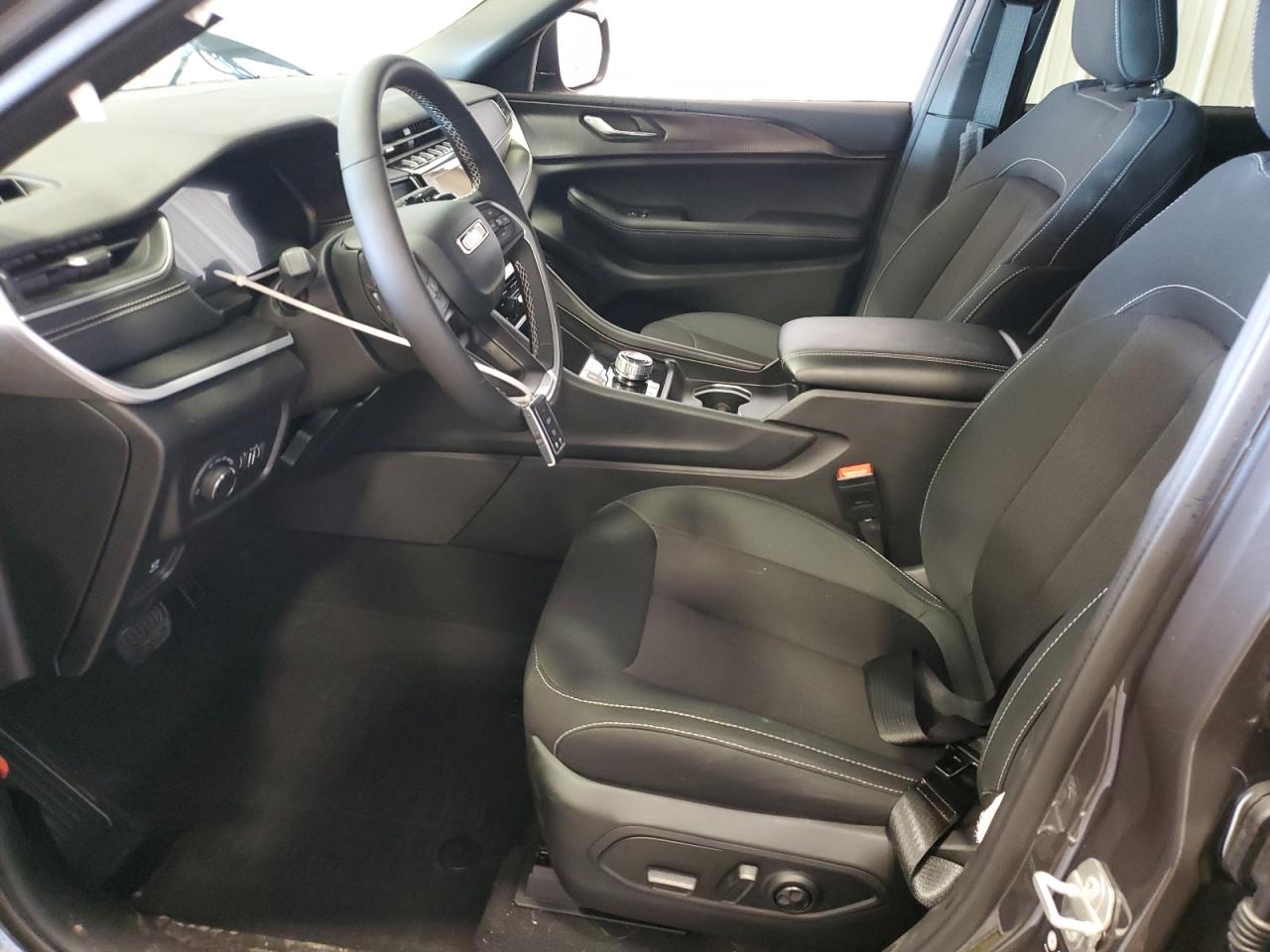 2025 Jeep Grand Cherokee L Laredo VIN: 1C4RJKAG0S8636899 Lot: 84184055